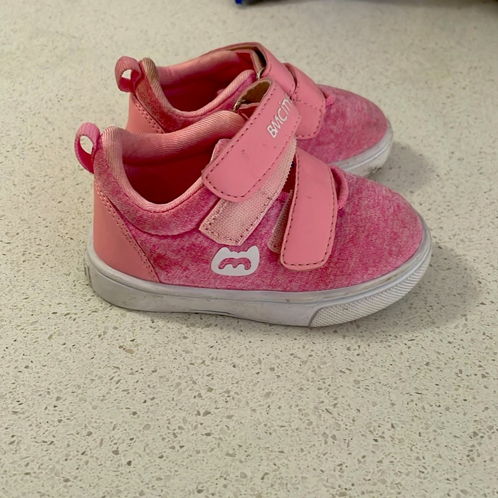 Gently worn baby shoes